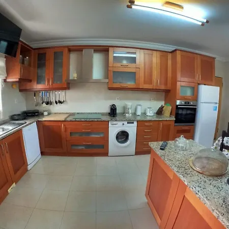 Apartamento Luxury House With 4 Bedrooms & Pool In Marisol *