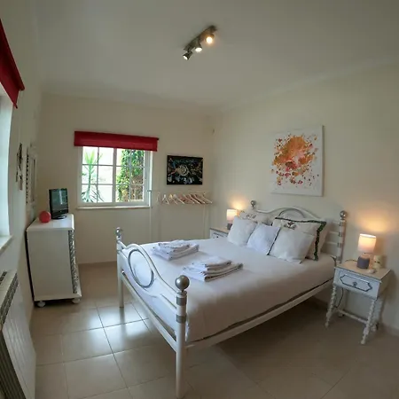 Luxury House With 4 Bedrooms & Pool In Marisol Appartement